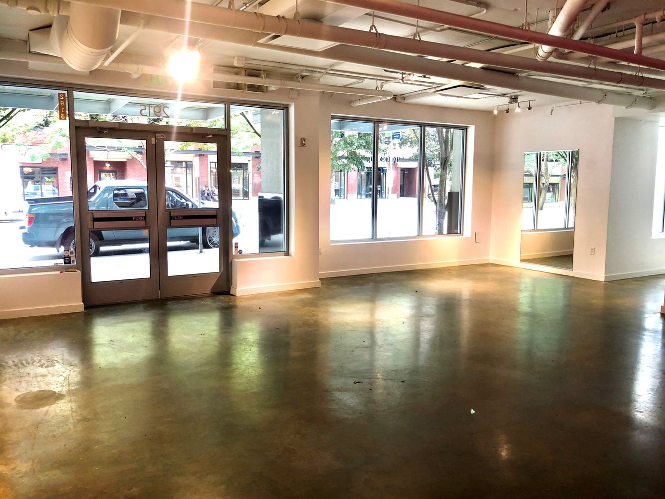 Concord Condominium : 2929 1st Ave, Seattle, WA 98121
